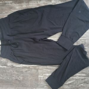 Black lululemon joggers